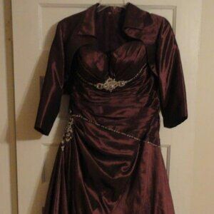 Quinceanera, Mother-of-the-bride/groom